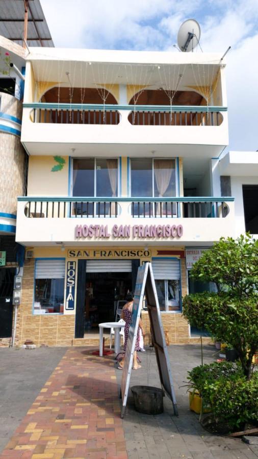 Hostal San Francisco San Cristóbal 外观 照片